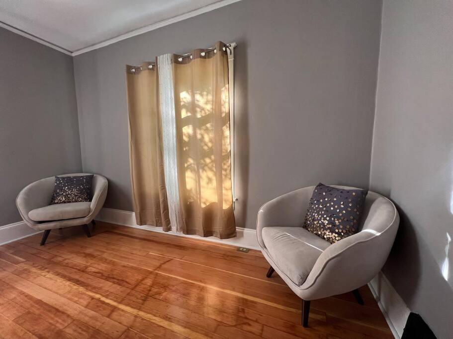 Timelessly Restored Home - Entirely Yours To Enjoy بيلنغز المظهر الخارجي الصورة
